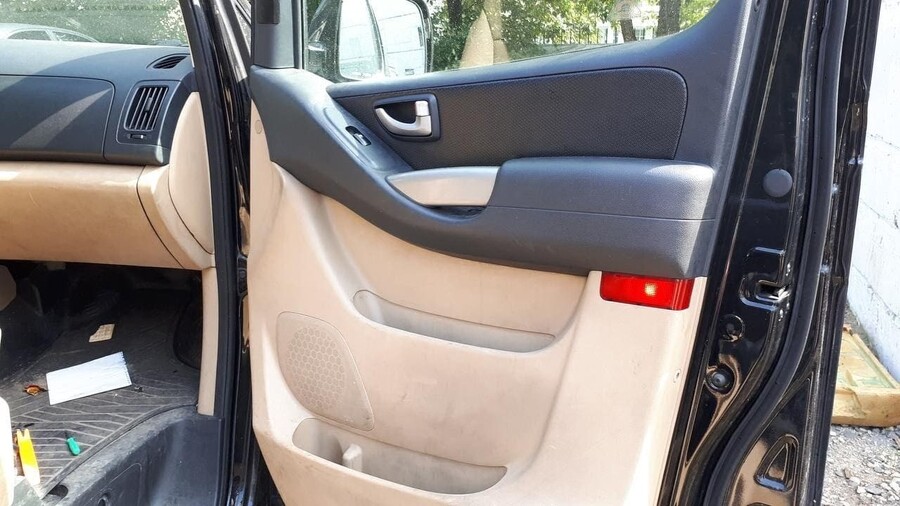 Как снять обшивку двери Хендай Старекс - Hyundai Starex, Grand Starex, H-1, Porter